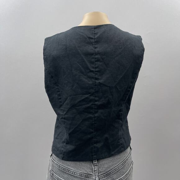 Abercrombie & Fitch Gray Button-Up Vest - Picture 4 of 10